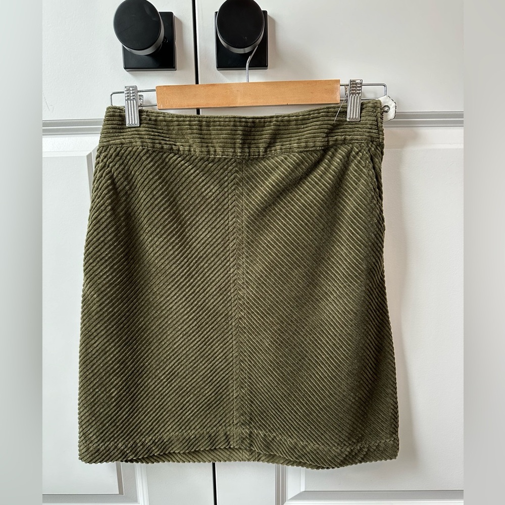 Talbots Diagonal Corduroy A-line Skirt 100% Cotton in Olive Green Size 2P